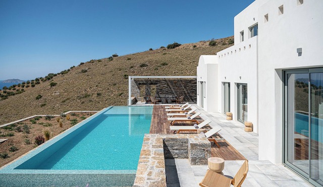 Brand new Villa with amazing sea views and hammam
