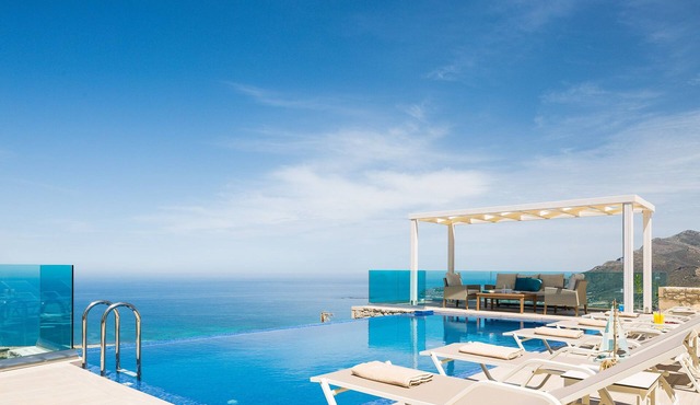Brand new villa Bonsai, breakfast, amazing sea & sunset view, luxury