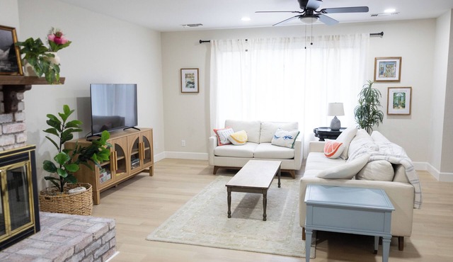Bright & Cozy 3-Bed Home with Large Deck — Minutes from Redding’s Best Outdoors