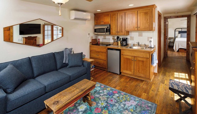 Cabin in Downtown Ephraim-Perfect for couples!