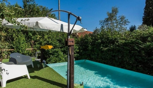 Charming villa with private swimming pool and large garden, located in the municipality of Rigna.