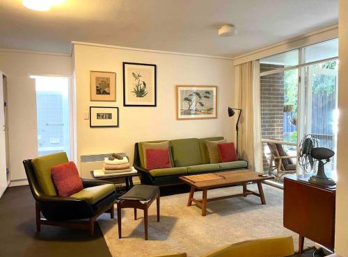 Comfortable and spacious at the tip of the town