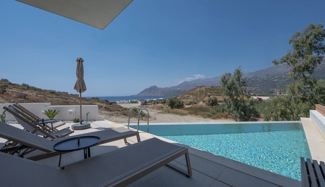 Corallia villa 1, with pool in Plakias resort