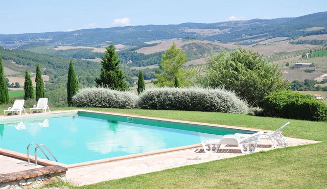 Cosy apartment for 4 guests with WIFI, pool, TV, pets allowed and panoramic view