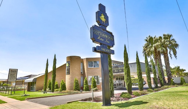 Cottonwood Motor Inn