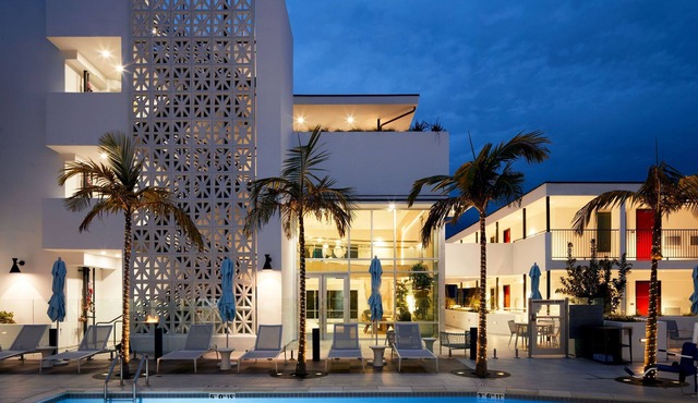 Courtyard by Marriott Santa Barbara Downtown