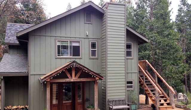 Cozy Apartment in the Pines
