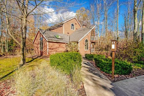 Crystal Mountain Condo - Wintergreen 535