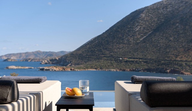 Cueva Villa I, a unique escape by the sea