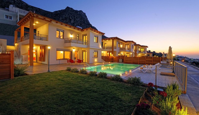Danae's Luxury Villas