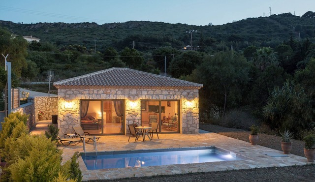 David's Villas - Villa Patricia Open Plan Villa with Pool