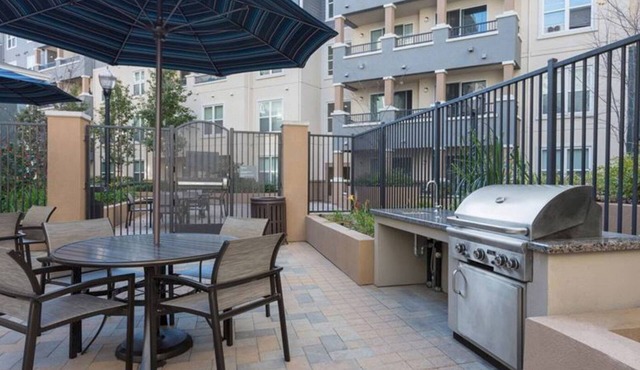 Deluxe San Bruno 2BR w/ Pool, Gym & W/D, near I-280 & 101, by Blueground