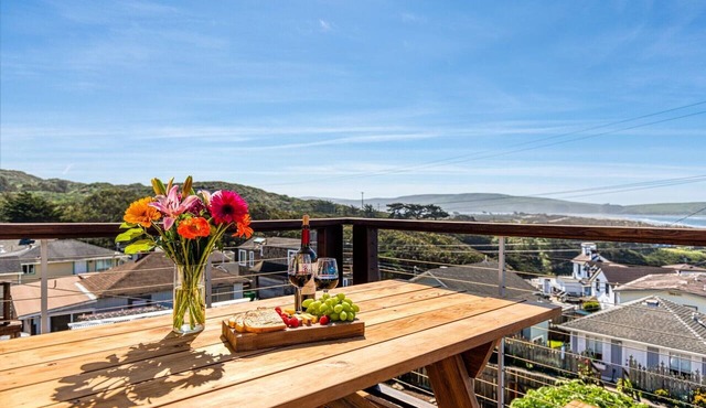 Dillon Beach 5-Star Retreat! Dog OK~Walk to Beach~WiFi– The Lookout