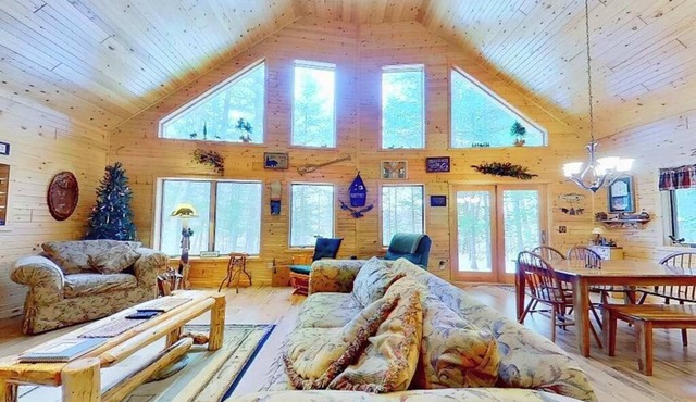 Dog-friendly lakefront lodge with firepit, dock, & gas fireplace