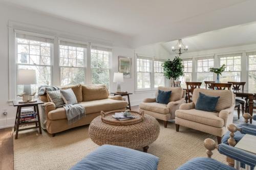 Downtown Retreat with Cottage & Private Yard