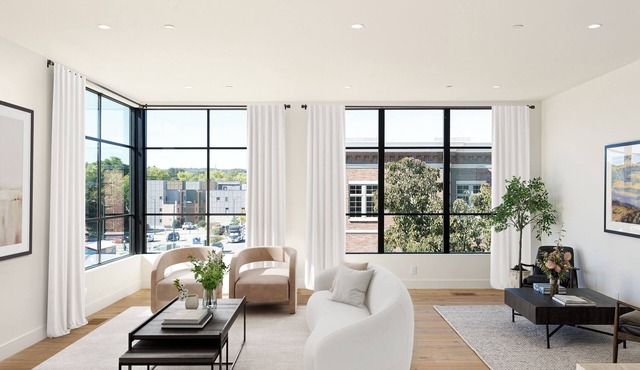 Downtown Traverse City Penthouse w/Private Rooftop