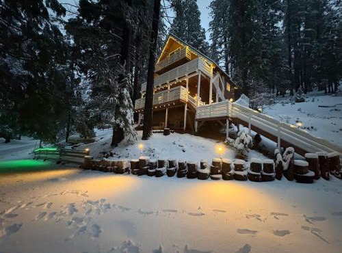 El Capitan Hideaway - A-Frame Cabin Yosemite West