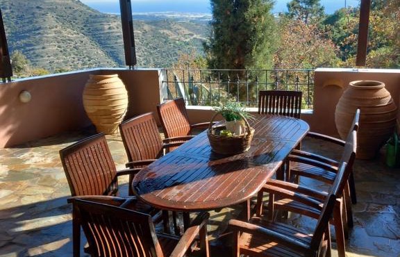 Elis superb villa