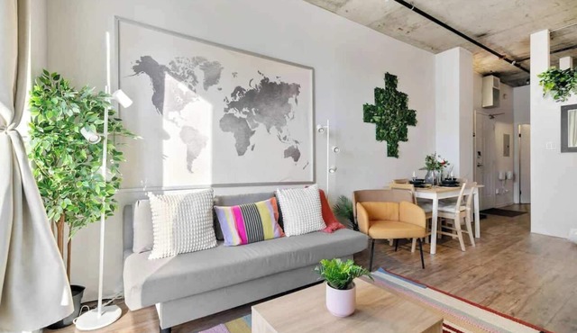 Eminence Sleek Studio City View
