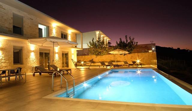 Eva Villas West and East, 2 private pools, sea view