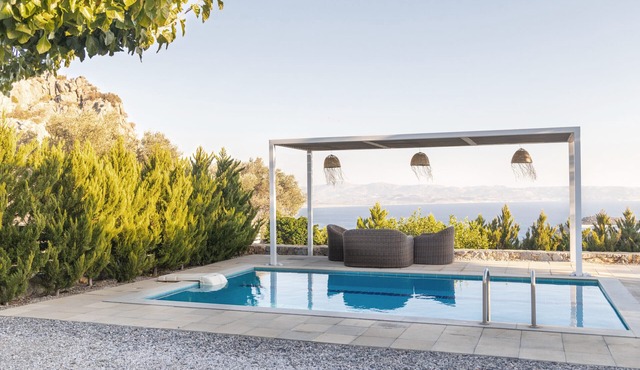 Evgoro-Ouranos villa , private pool