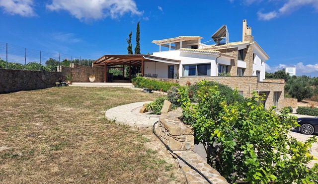 Exclusively equipped vacation apartment with wide sea view, Wifi, Messenia, Pelo