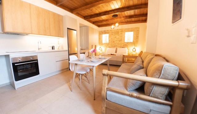 Faistos Cottage