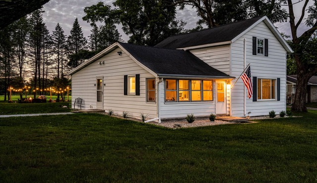 Family friendly Farmhouse just minutes from the beach, golf course, and casino!
