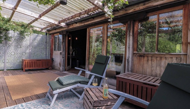 FERRYMAN'S LODGE, romantic, character holiday cottage in Brockweir