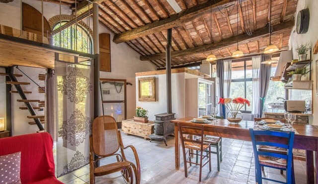 Flat La Capanna with garden and pool