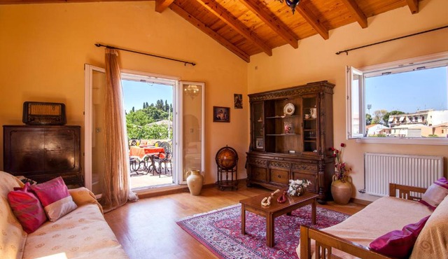 Garitsa De Lux