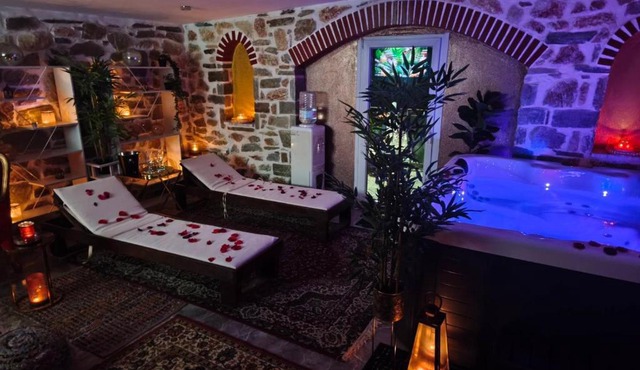 Giorgos Suite - Jacuzzi Hideaway in Lydia, Kavala