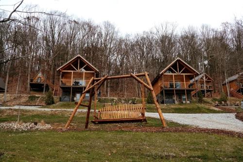Group Friendly Cabin with Spa on the Deck near Tappan Lake in Ohio