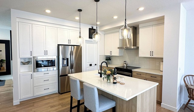 Heartland & Co./Family Home/Banff & Calgary