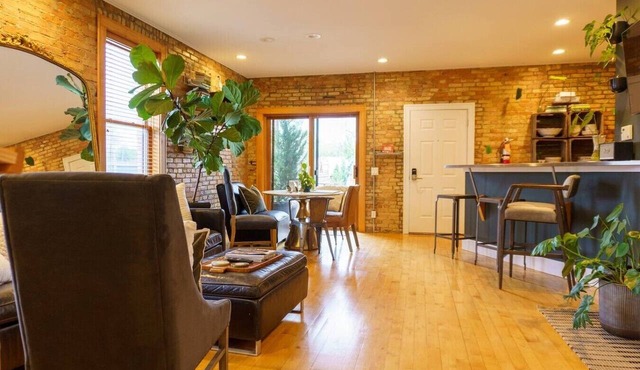 Historic Loft with Roof Top Patio in Old Town