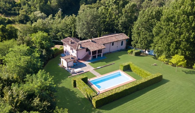 Home Romeo Among Greenery with Private Pool, Borgo a Mozzano, Italy