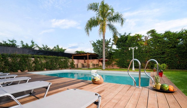 Homerez - Villa for 8 ppl. with swimming-pool, jacuzzi and garden at Kitsi