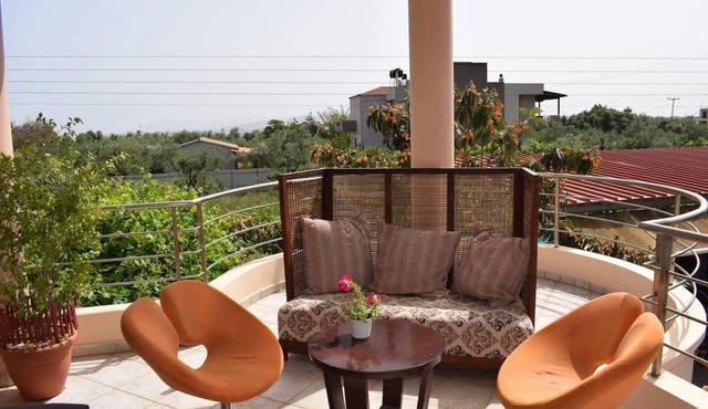 ILIAS VILLA IN CHANIA