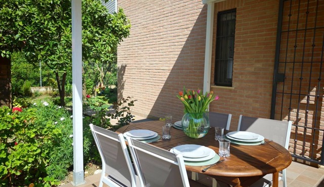 Just a short walk from Marzocca Beach, Casa Neroli is an elegant and welcoming holiday home designed for guests seeking relaxation, comfort, and authentic Mediterranean living.Perfect for 3–4 guests, the house features two stylish bedrooms, two modern