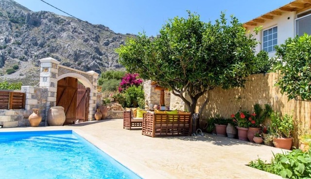 Kliton Villa