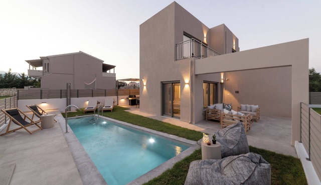 KS3 Exclusive Luxury Villa with 3BR Private Pool, 3,5 Baths & BBQ