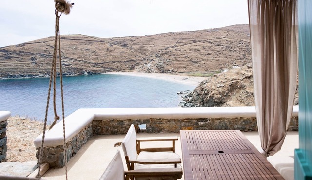 KYON Beach Suite-E 2min by the sea Skilos, Kythnos