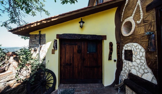 La Cantina Apartment - Agriturismo Il Noce in Val d'Orcia