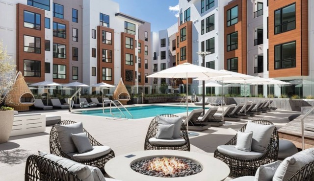 Landsby 1BR Condo with Outdoor Pool and Hot Tub