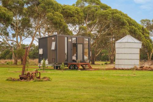 Lara Grove Cottage 1 by Tiny Away