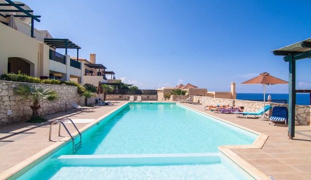 Lili Seafront Studio with, everything in walking distance!