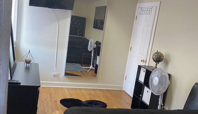 Lovely 3 Bedroom Duplex Apartment w/ Game Room