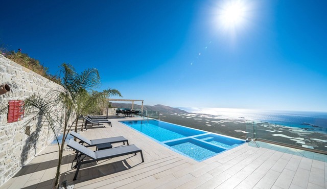 Luxurious 3bd Villa Ariti *breathtaking sea view*