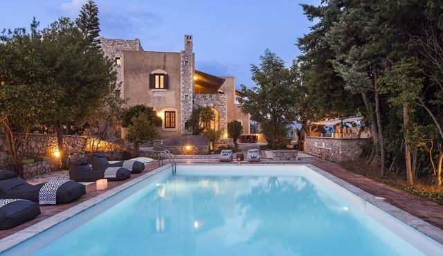 Luxurious Oitylon traditional tower by Olive Rentals Villas