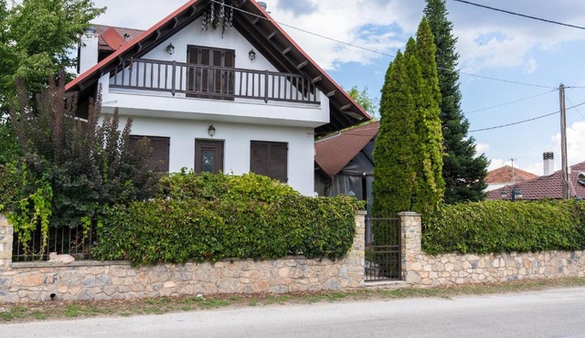 Luxury Traditional Villa